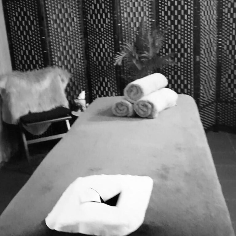 Diensten Massagetherapie Sport & Ontspanning. Massage praktijk. Therapeutische massage